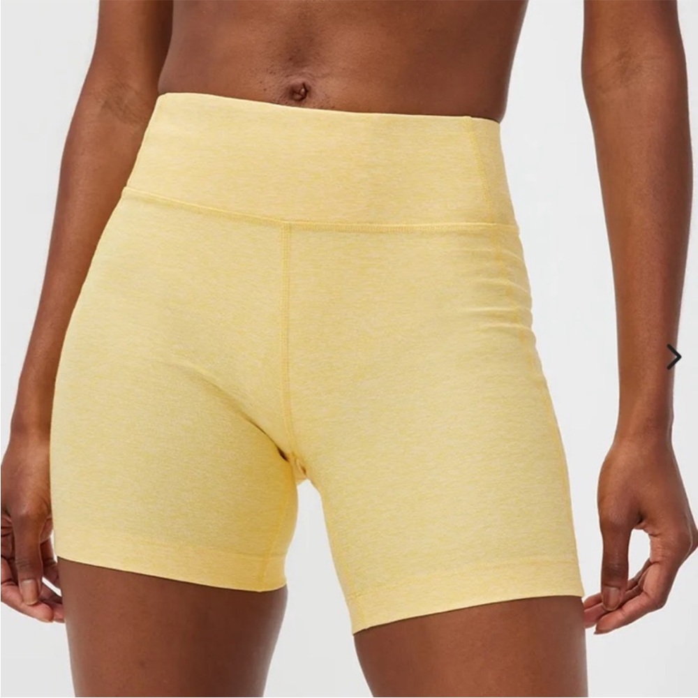 Outdoor Voices 5” Warmup Short - Buttermilk